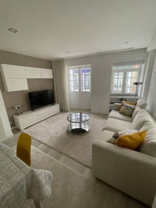Modern 1 Bedroom City Center Aveiro Apartment Exteriör bild